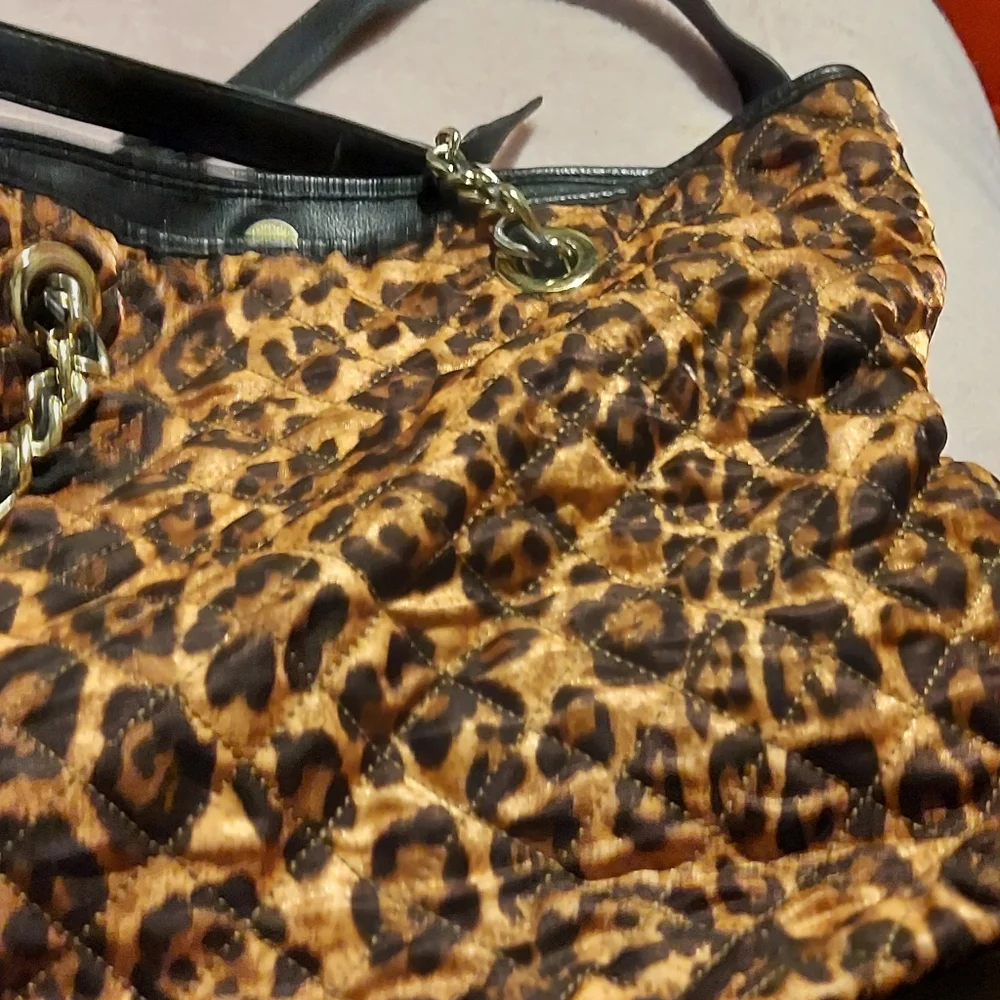 Purse - Picture 3 of 5